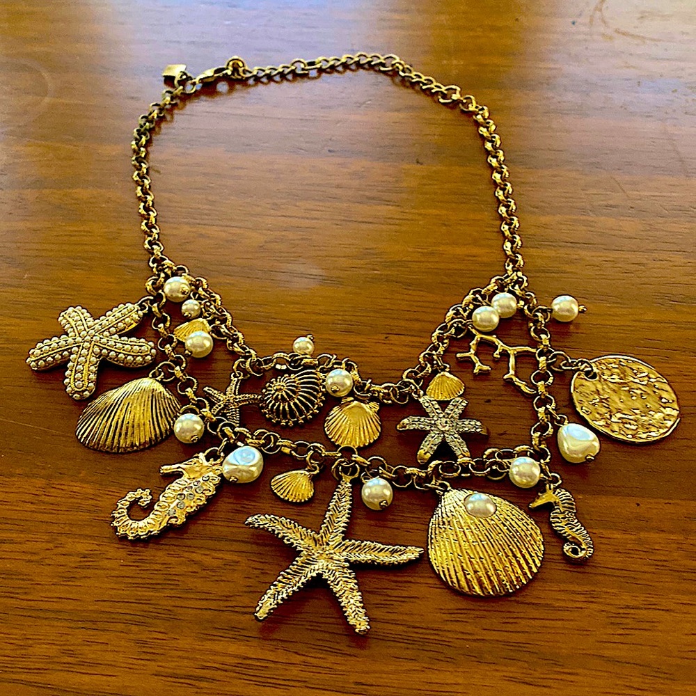 Costume Sea Shell Necklsce